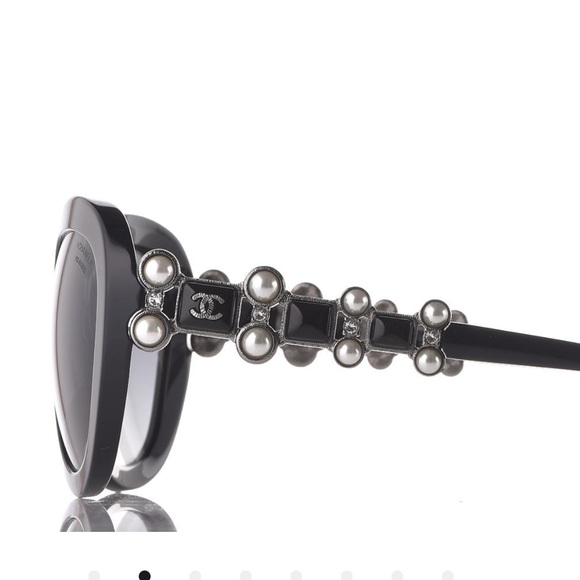 *USED CHANEL limited edition Pearl Crystal Bijoux Polarized Sunglasses Black - Picture 5 of 10